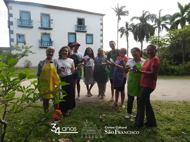 Foto 57 de 58 — Oficina de Argila, com Jacira da Luz Garcia (2º dia)