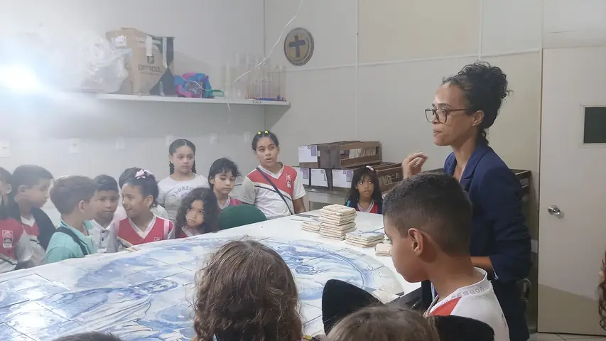 Foto 2 de 7 — Visita dos alunos da Escola Municipal Deputado Joacil de Brito Pereira