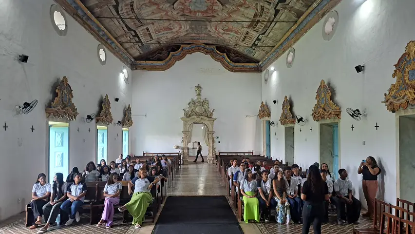 Foto 3 de 5 — Visitas do dia 14 de outubro de 2025