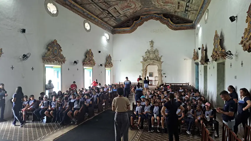 Foto 2 de 7 — Visitas do dia 15 de outubro de 2025