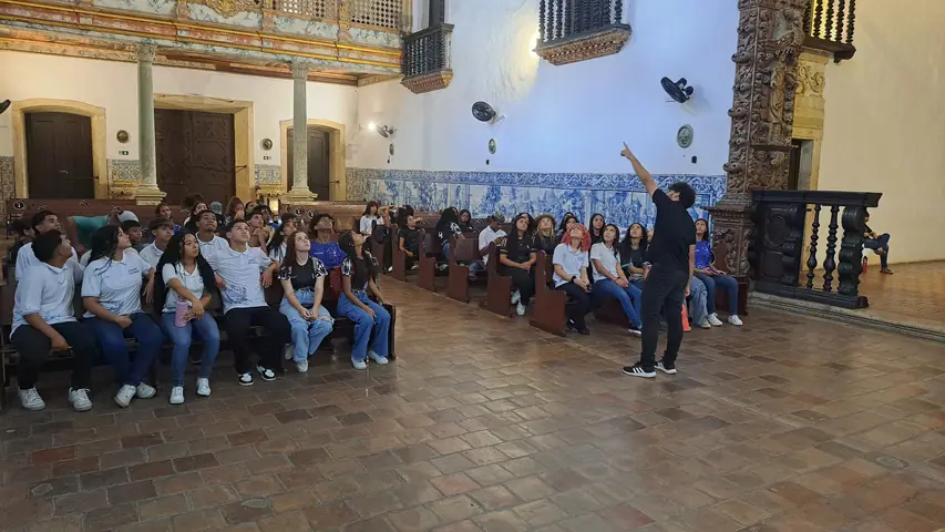 Foto 5 de 9 — Visitas do dia 12 de novembro de 2025