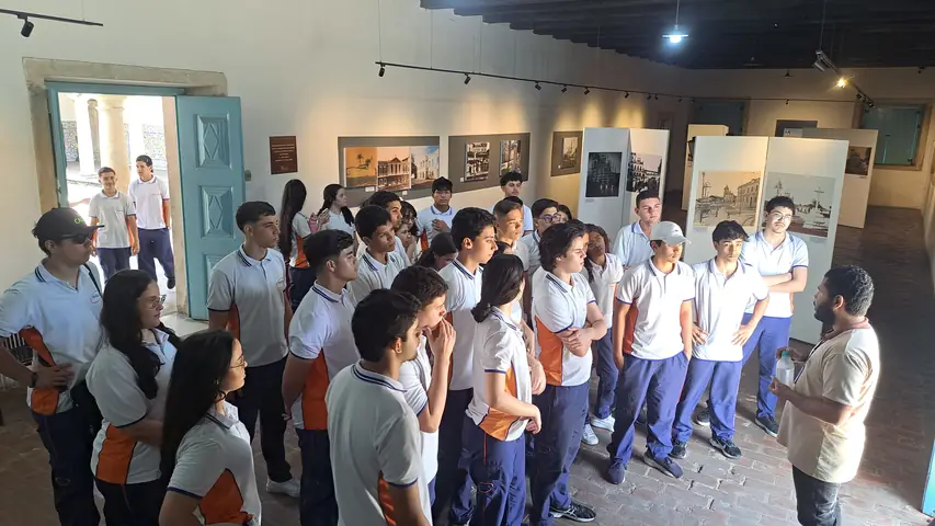Foto 3 de 7 — Visitas do dia 7 de novembro de 2025