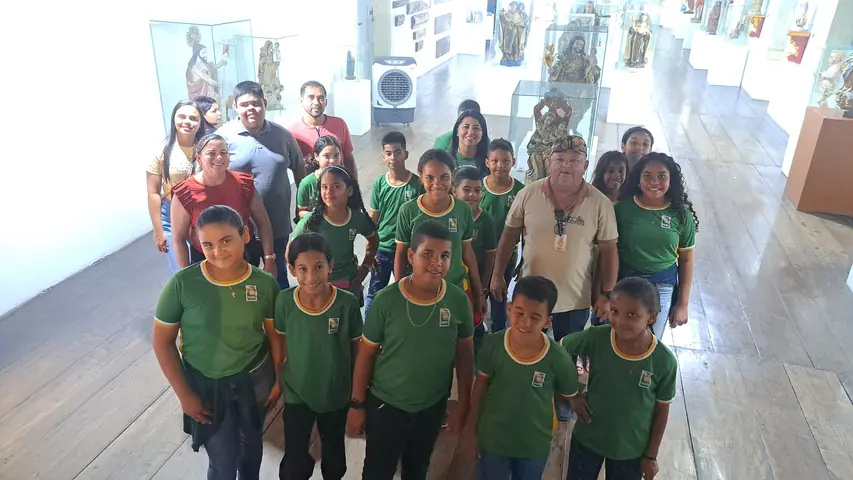 Foto 2 de 7 — Visitas do dia 7 de novembro de 2025