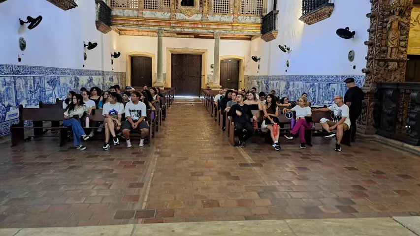 Foto 2 de 3 — Visita do Curso de Bacharelado em Turismo da UFRN - 21 de novembro de 2025