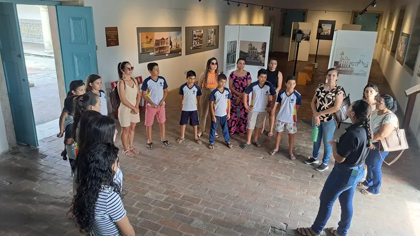 Foto 2 de 2 — Visita da Escola Municipal de Cuité-PB - Comunidade Serra do Bombocadinho - 13 de dezembro de 2025