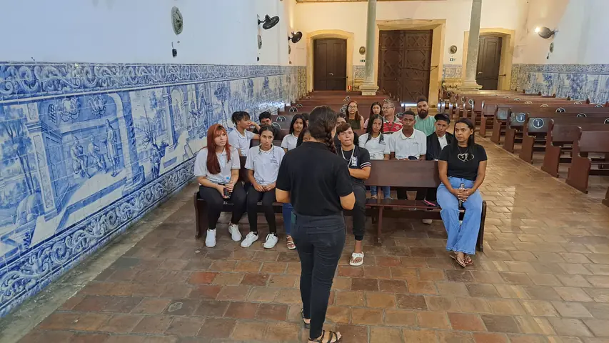 Foto 2 de 3 — Visita da Escola Estadual Álvaro Machado (Areia-PB) - 16 de dezembro de 2025