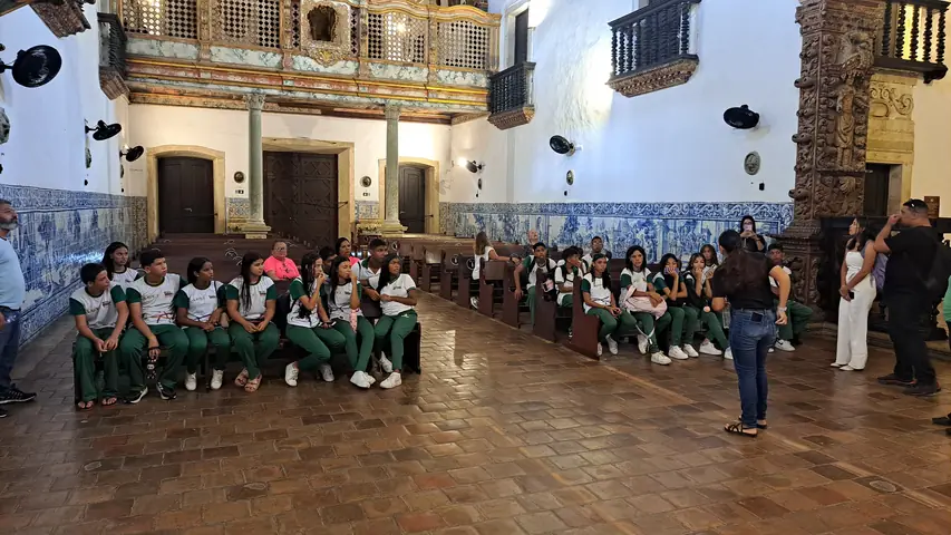 Foto 3 de 3 — Visita da EMEF Presidente Tancredo de Almeida Neves - 27 de março de 2026