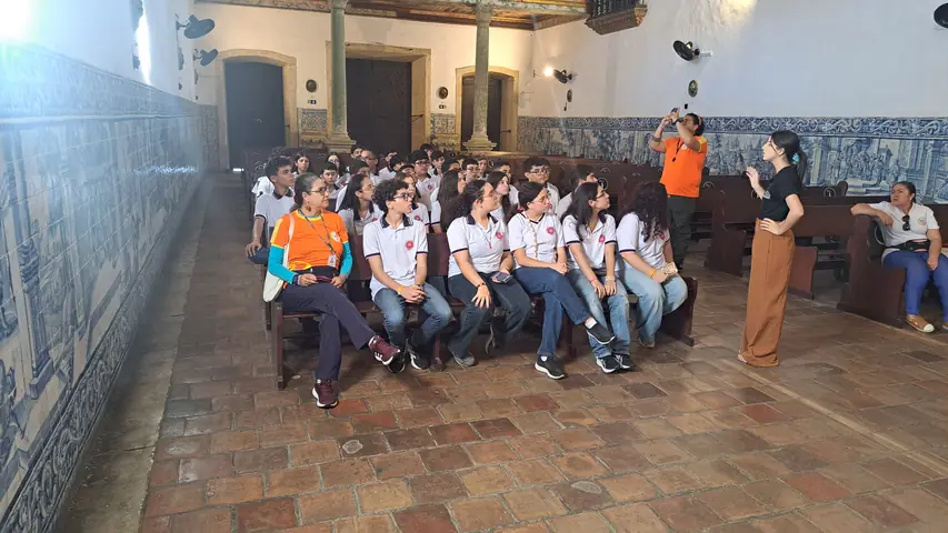 Foto 3 de 6 — Visita do Colégio Imaculado Coração de Maria - 28 de abril de 2026