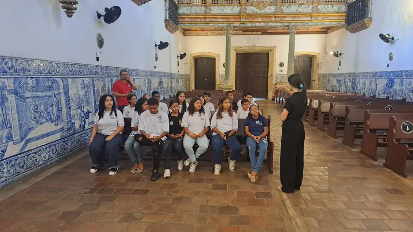 Foto 2 de 2 — Visita da Escola Estadual de Ensino Fundamental André Vidal de Negreiros - 30 de abril de 2026