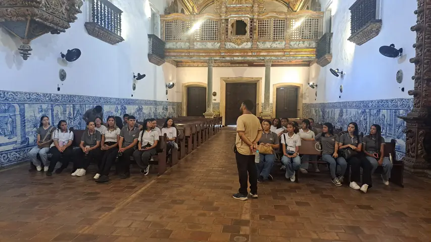 Foto 3 de 3 — Visita da EEEM Anísio Pereira Borges - 23 de abril de 2026