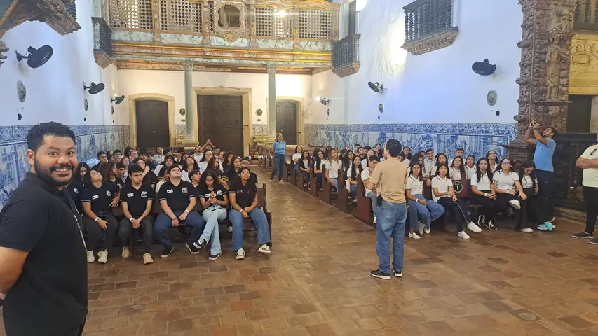 Foto 2 de 3 — Visita da Escola Modelo - 22 de maio de 2026