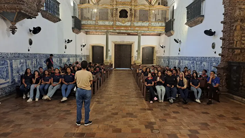 Foto 3 de 3 — Visita do Colégio Atitude - 12 de maio de 2026