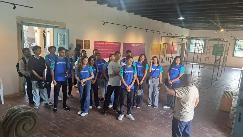 Foto 2 de 3 — Visita dos Alunos do Programa Mais Aprendiz - 28 de maio de 2026