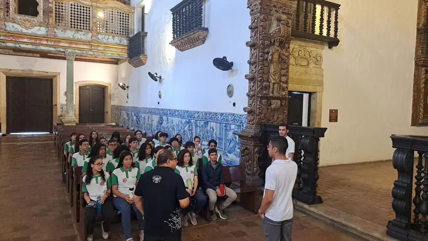 Foto 2 de 6 — Visitas do dia 6 de outubro de 2026.